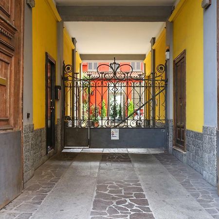 Primopiano - Schiaparelli B Flat Apartment Milan Bagian luar foto