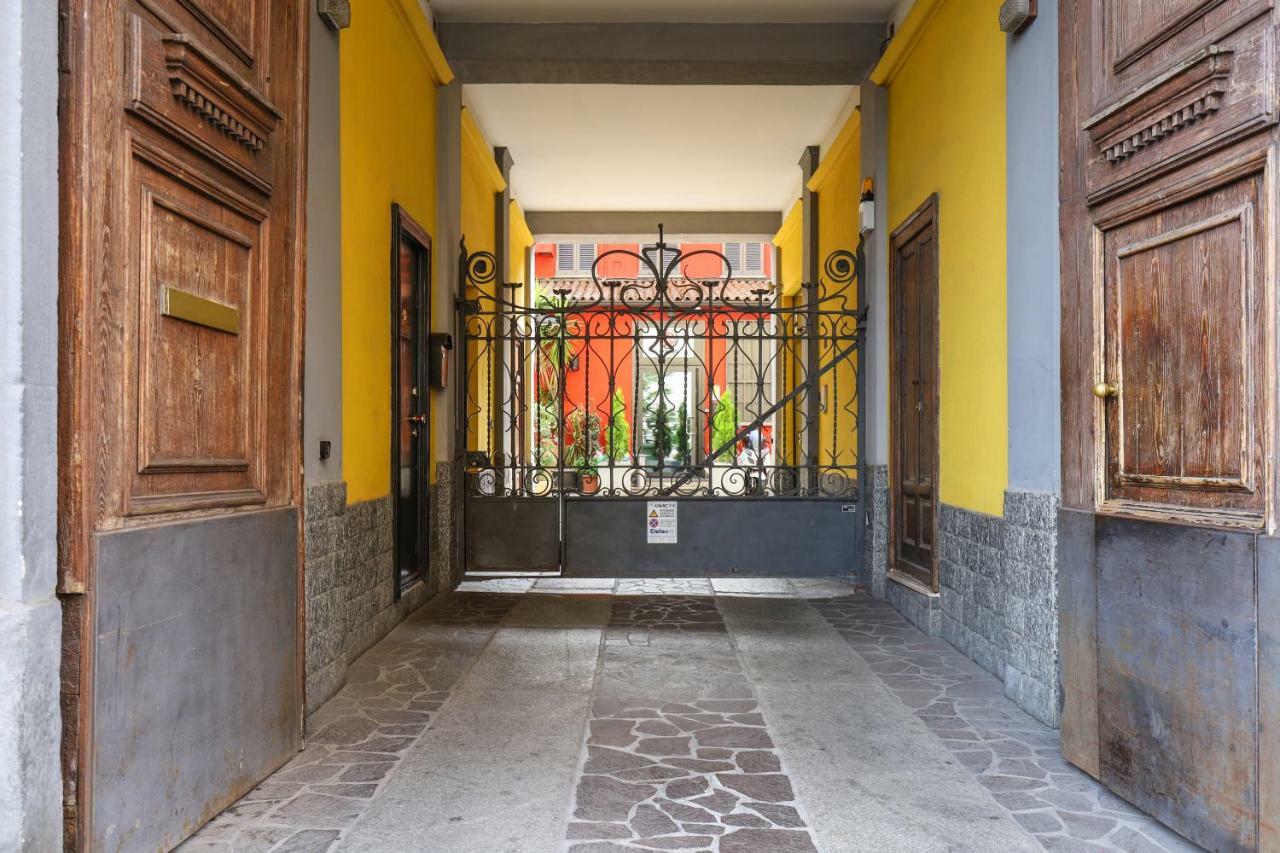 Primopiano - Schiaparelli B Flat Apartment Milan Bagian luar foto