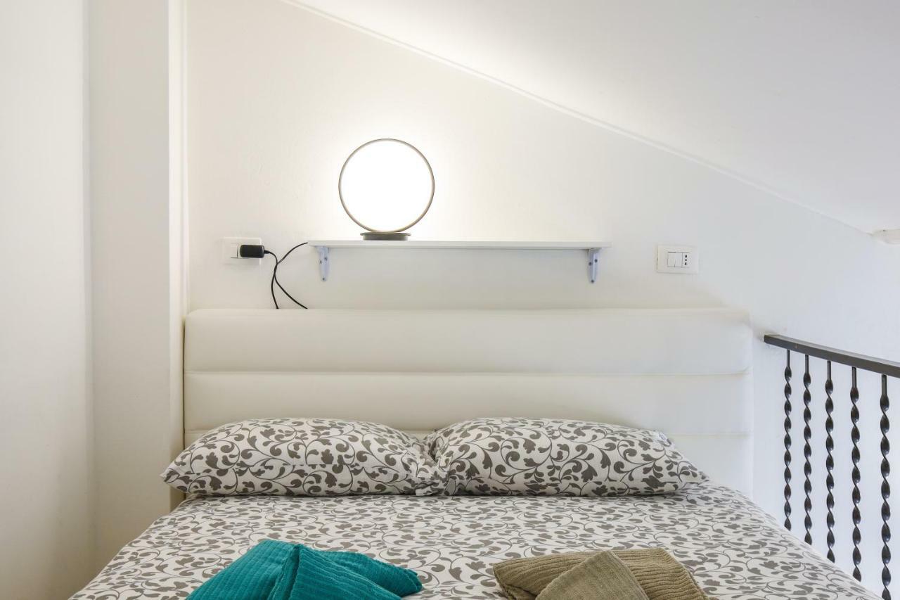 Primopiano - Schiaparelli B Flat Apartment Milan Bagian luar foto