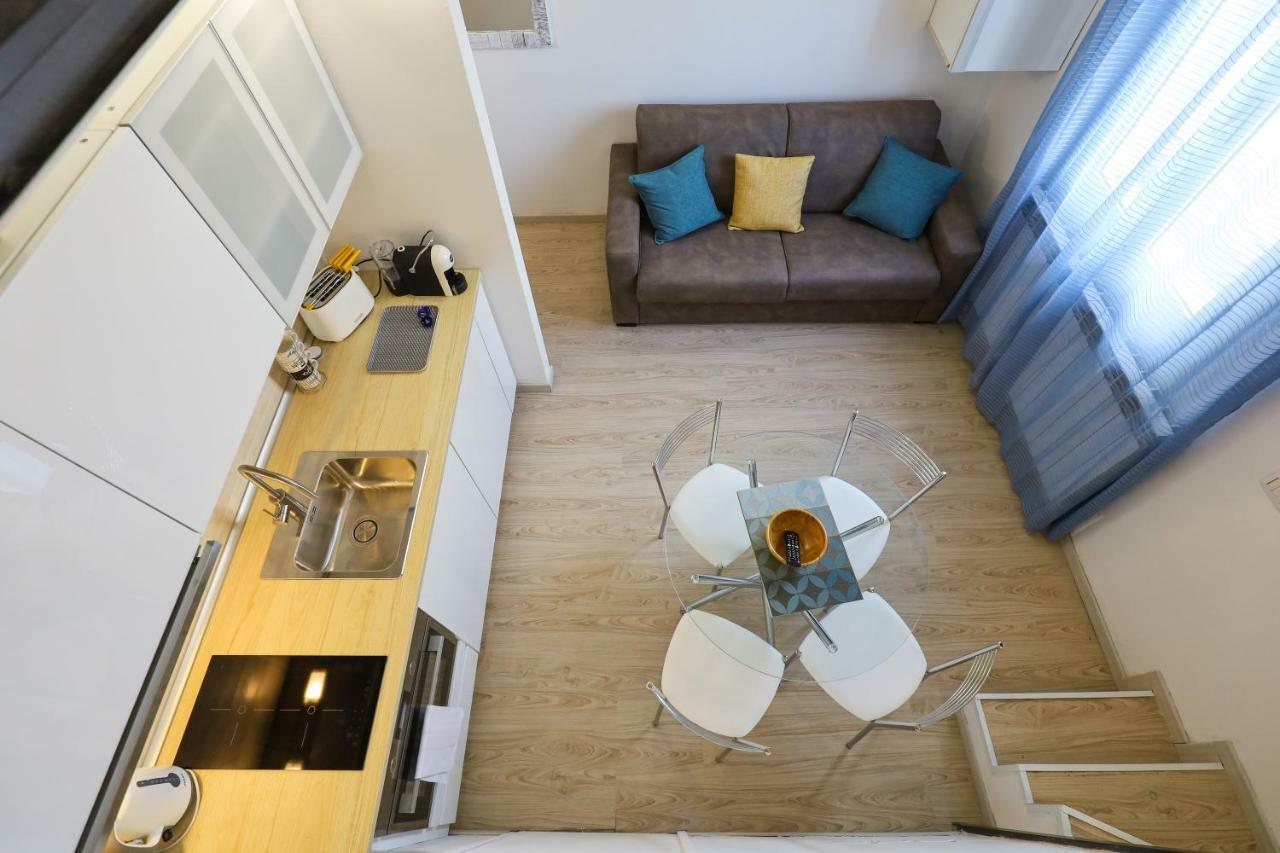 Primopiano - Schiaparelli B Flat Apartment Milan Bagian luar foto