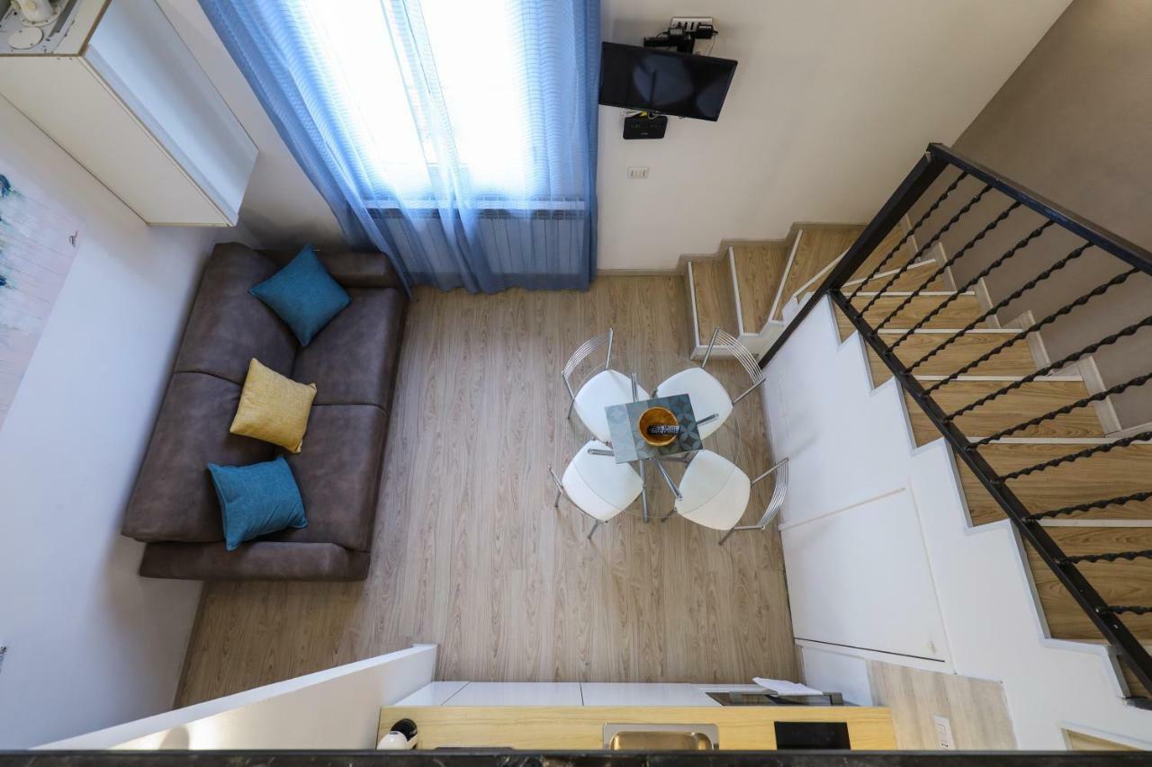 Primopiano - Schiaparelli B Flat Apartment Milan Bagian luar foto