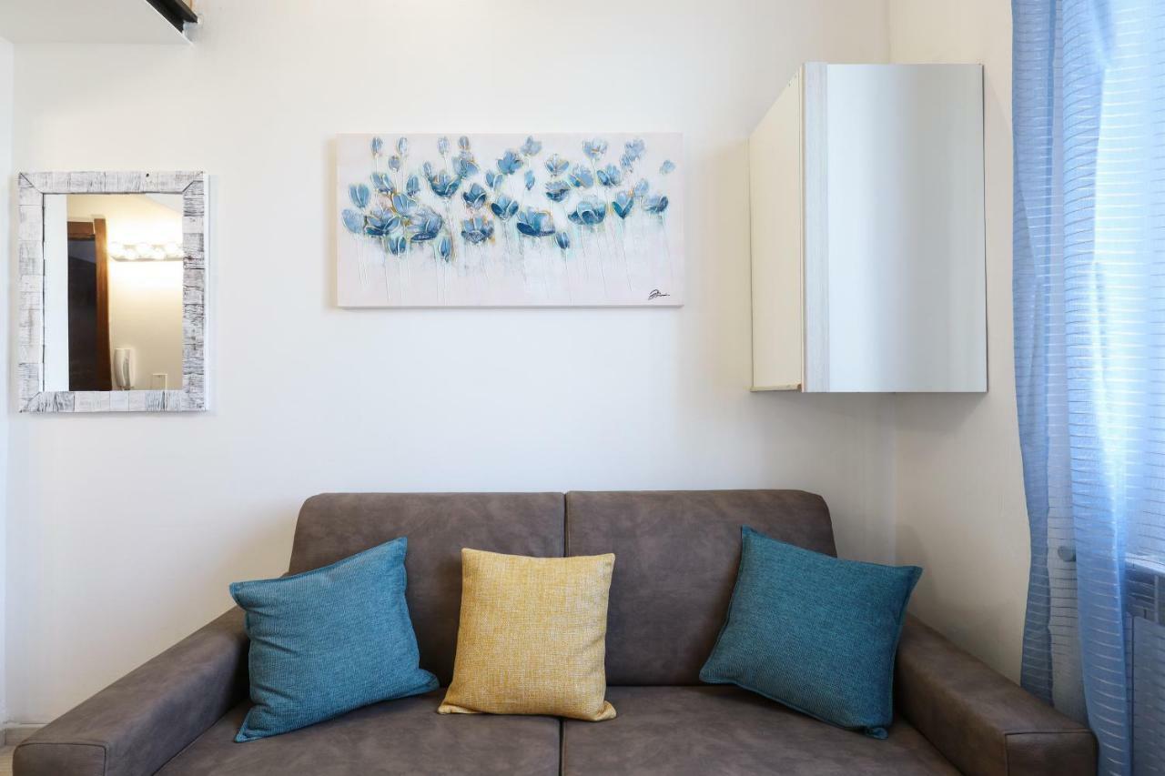 Primopiano - Schiaparelli B Flat Apartment Milan Bagian luar foto
