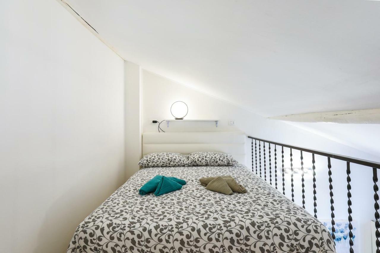 Primopiano - Schiaparelli B Flat Apartment Milan Bagian luar foto