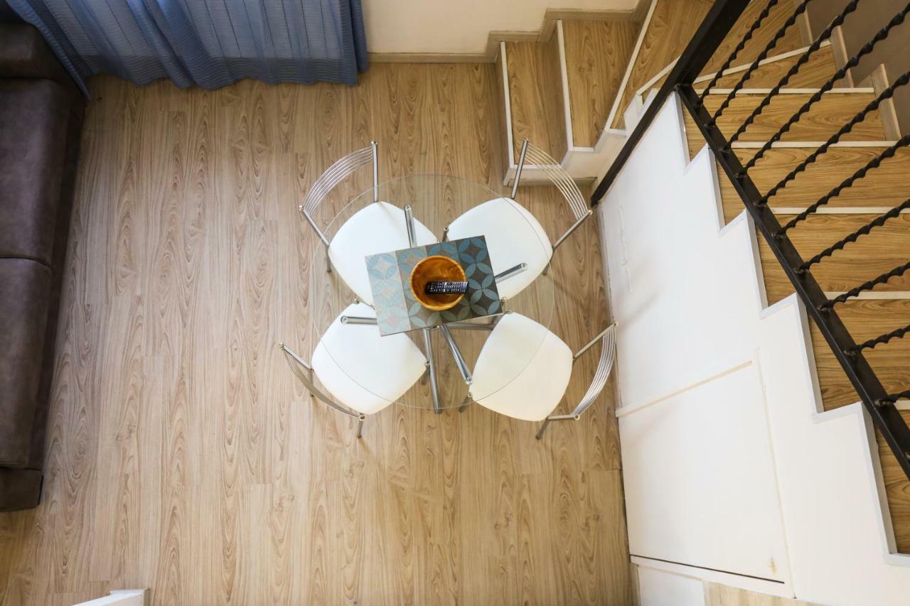 Primopiano - Schiaparelli B Flat Apartment Milan Bagian luar foto